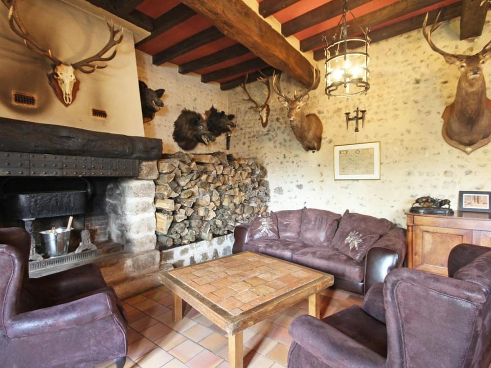 Gîte de chasse charmant avec animaux, cheminée, et jardin dans le Perche - FR-1-497-166 House in Normandy