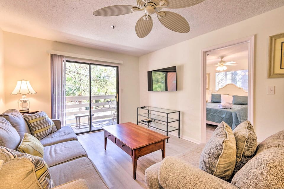 Hilton Head Condo: Pool, Hot Tub & Tennis Access! House in Hilton Head Island