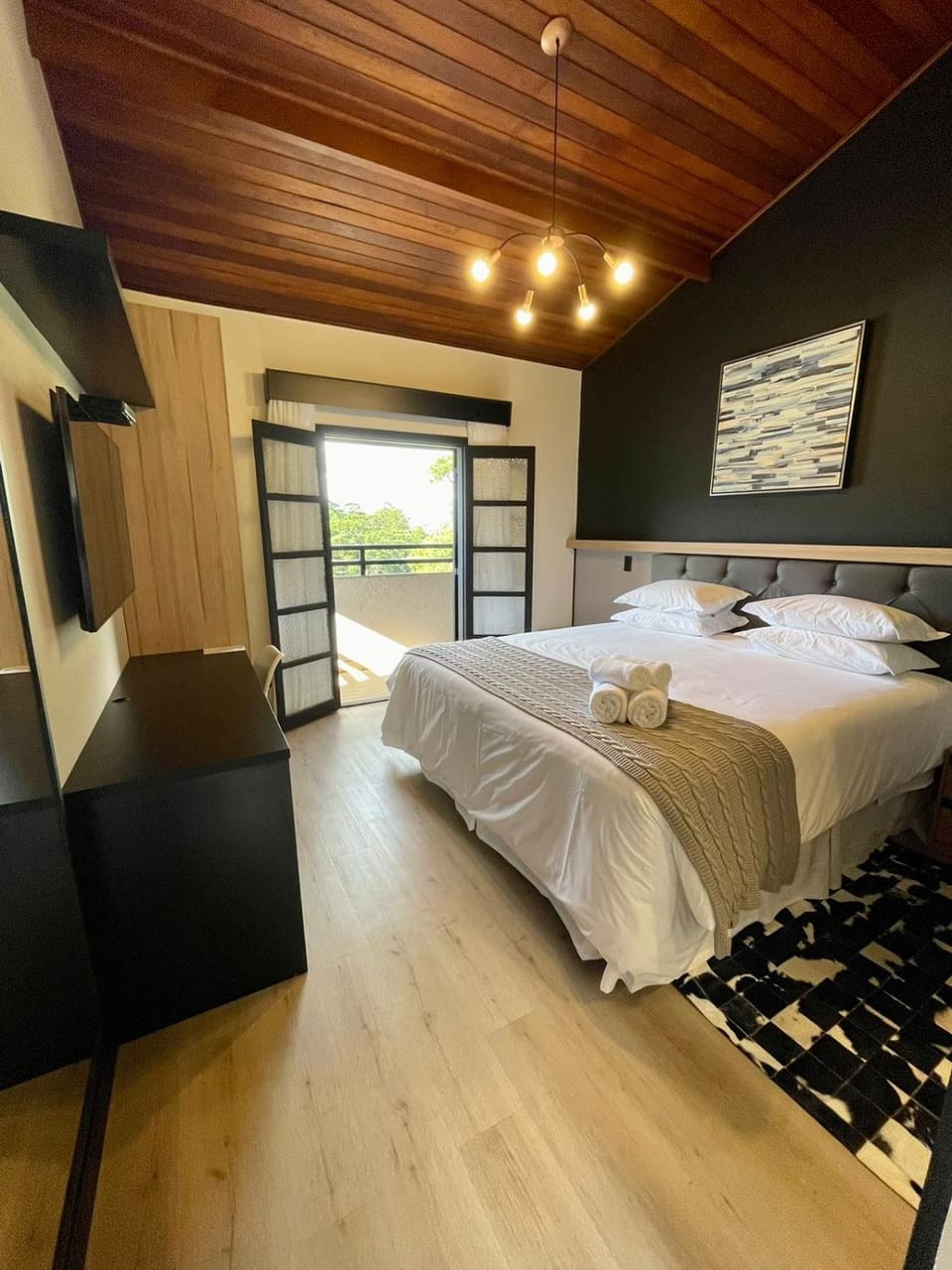 Bed, Photo of the whole room