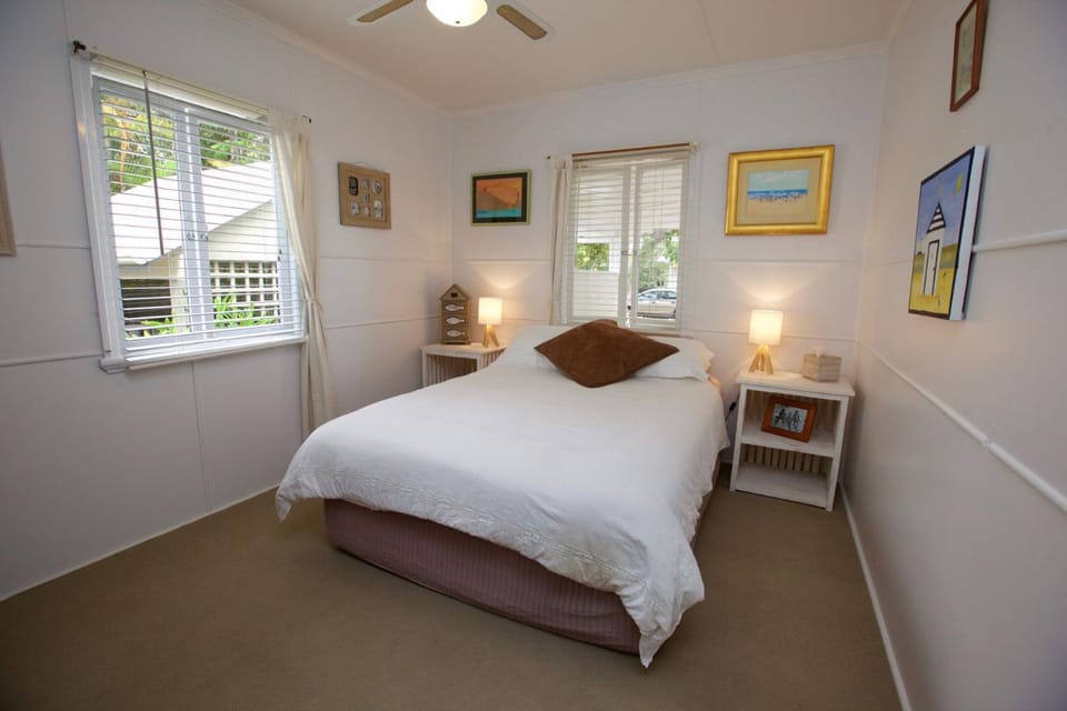 23 Bryce St Moffat Beach House in Sunshine Coast