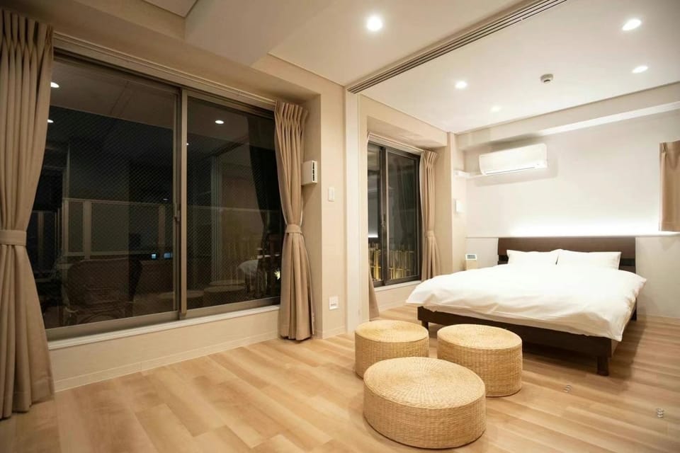 Bed, Living room, Bedroom
