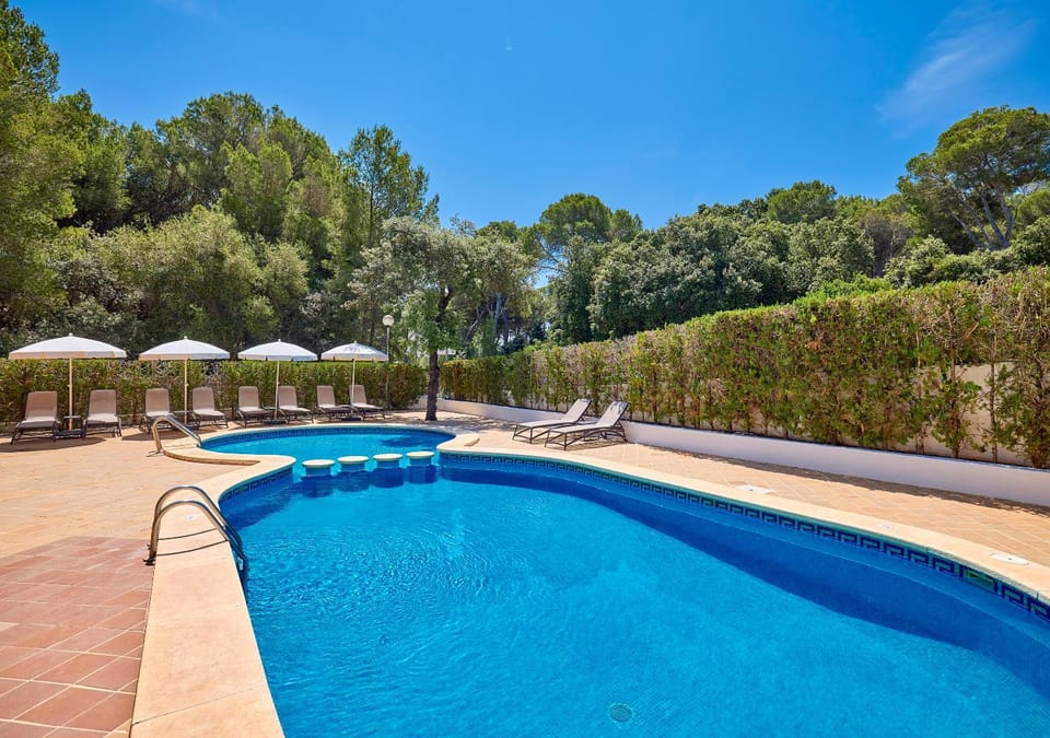 Solarium, Swimming pool