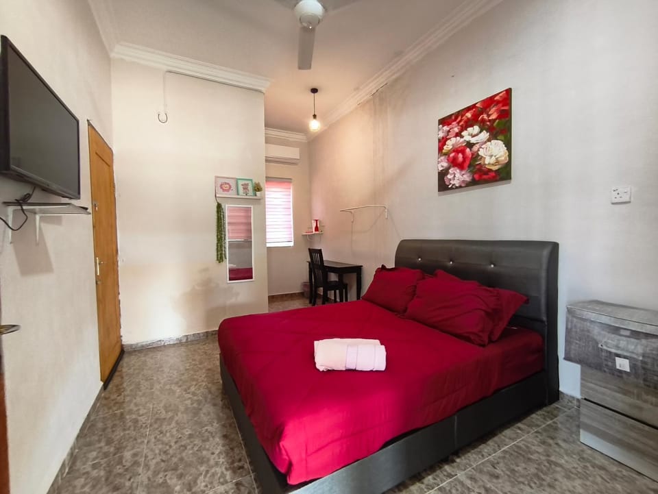 BASAR HOUSE SUITES RHU 10/ PENARIK Chalet in Terengganu, Malaysia