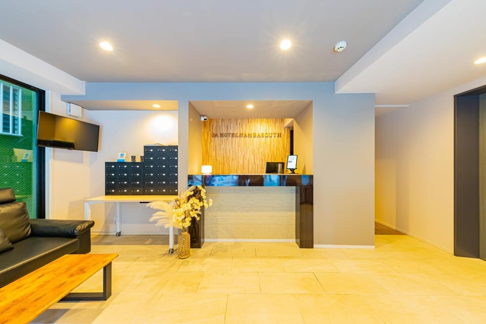 Day, Lobby or reception, Time of day