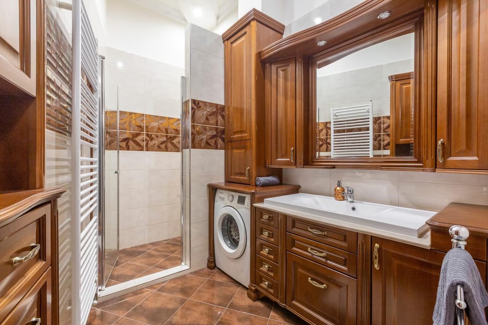 Shower, Bathroom, dishwasher, washing machine, dryer