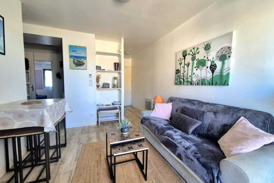 Very nice T3 at 3 min from the beach St Enogat Apartment in Dinard