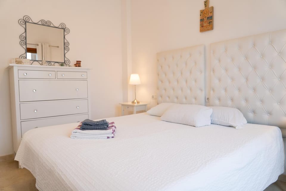 Bed, Decorative detail, Bedroom