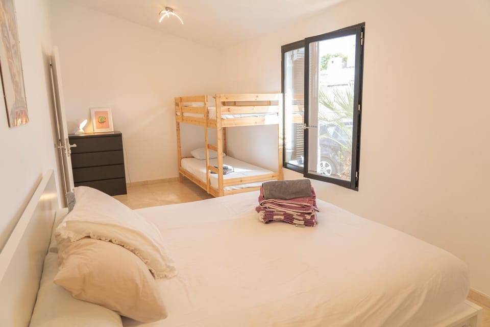 Bed, Bedroom, bunk bed
