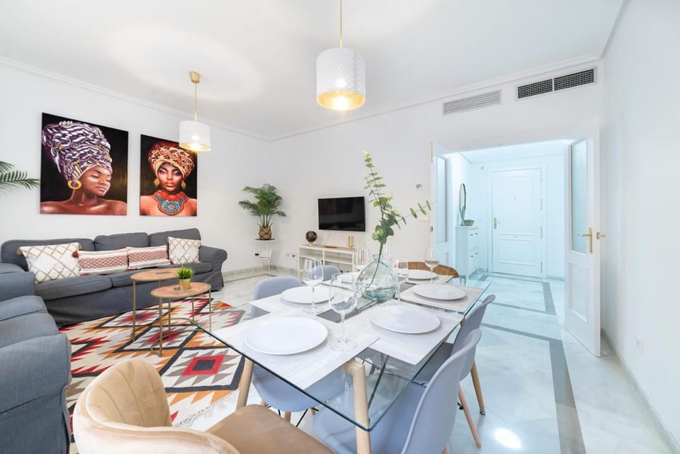 TV and multimedia, Living room, Dining area