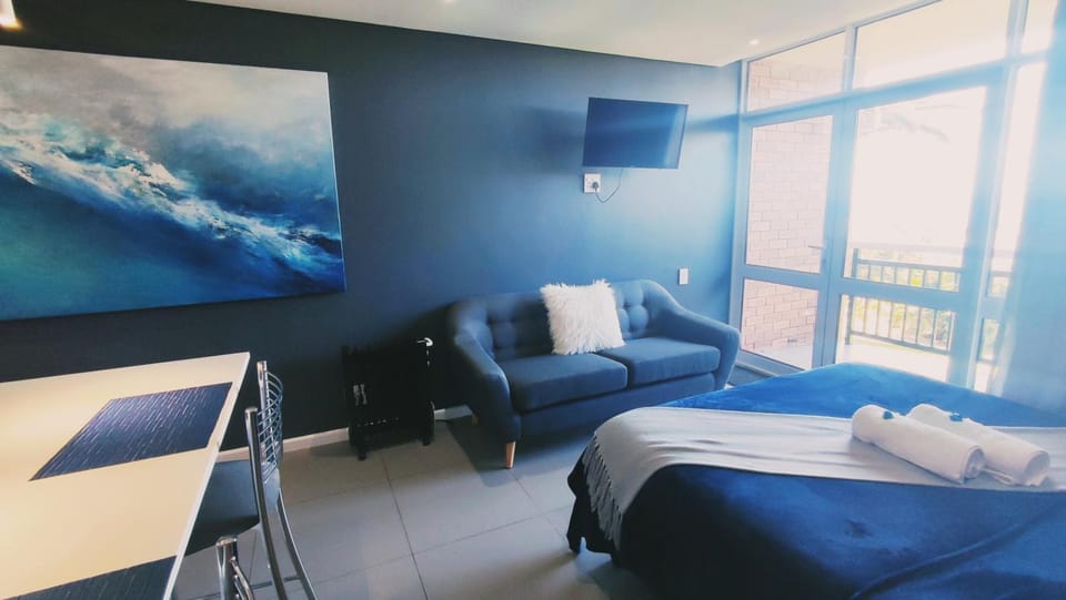 Blueviews Deluxe at Brookes Hill Suites Apartment in Port Elizabeth