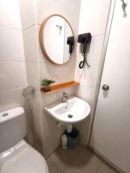 Shower, Bathroom, heating