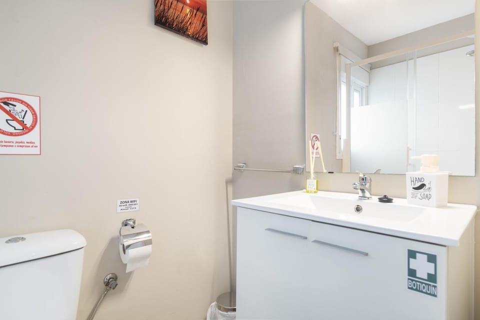 Bathroom, Living room