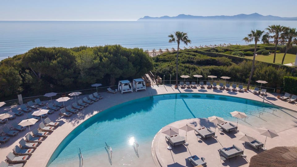 Solarium, View (from property/room), Beach, Mountain view, Sea view, Swimming pool