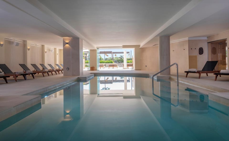 Spa and wellness centre/facilities, Swimming pool