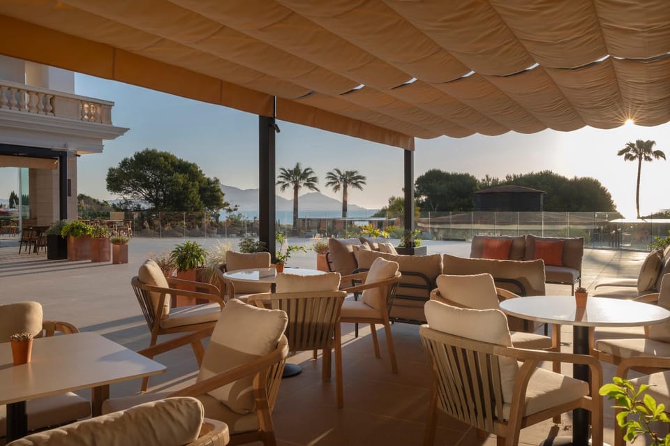 Balcony/Terrace, Lounge or bar, Drinks