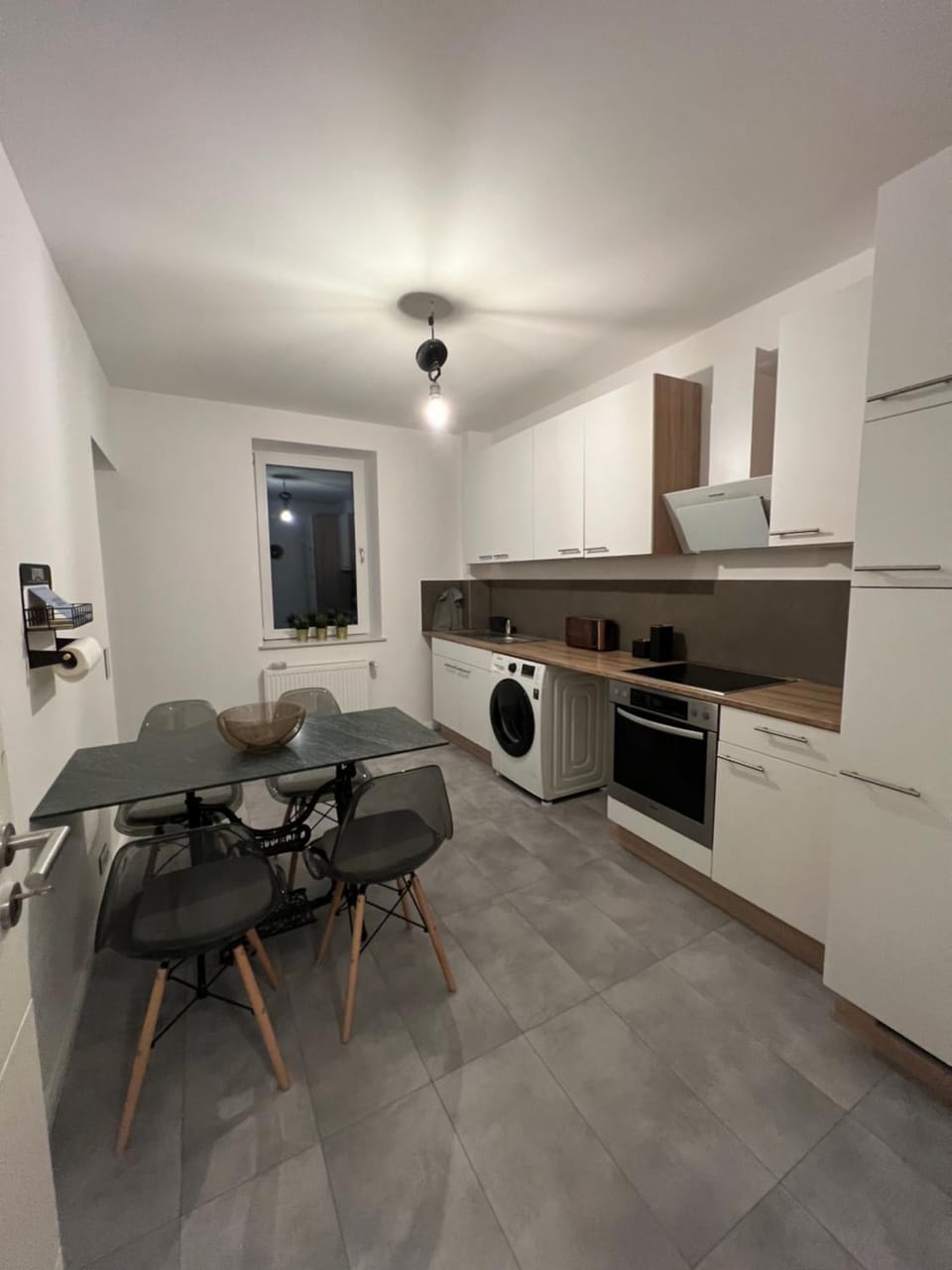 Kitchen or kitchenette, Seating area, Dining area, pet friendly, stove