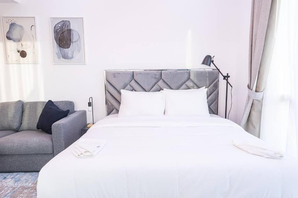 Royal Oceanic in JBR by HAPPY SEASON Apartment in Dubai