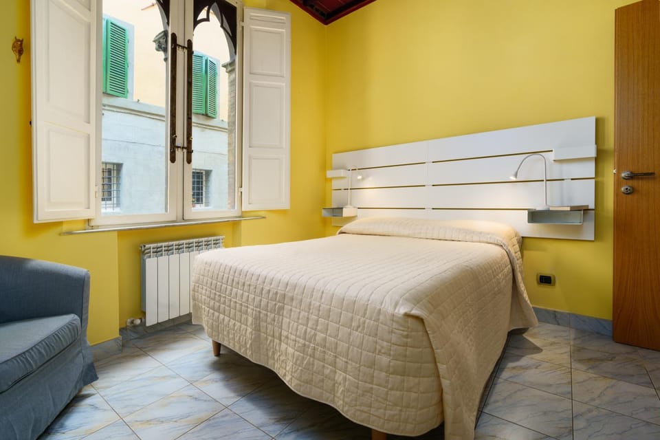 19 Lodge Apartment in Siena