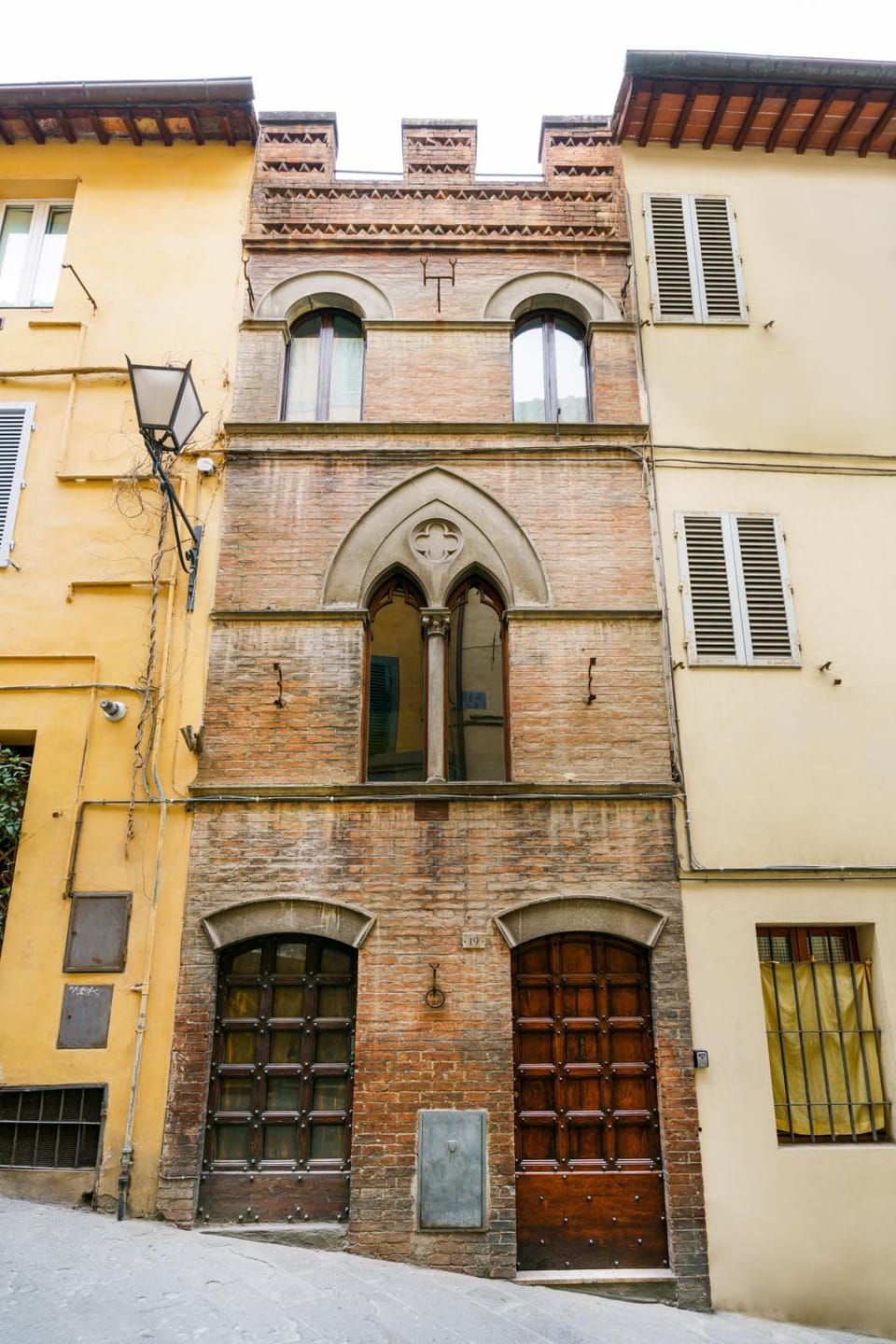 19 Lodge Apartment in Siena