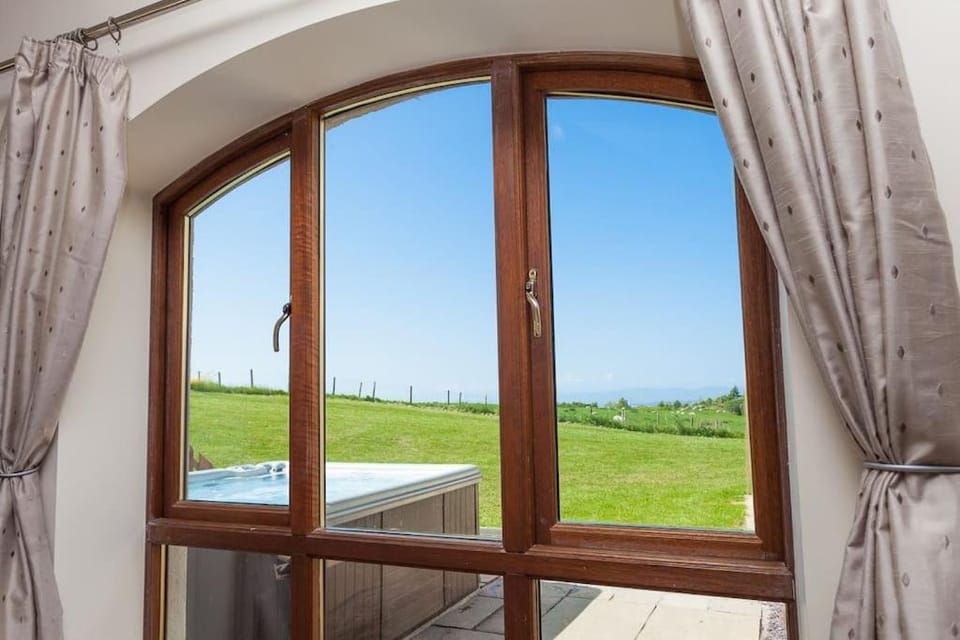 Beech Cottage at Williamscraig Holiday Cottages Apartment in Scotland