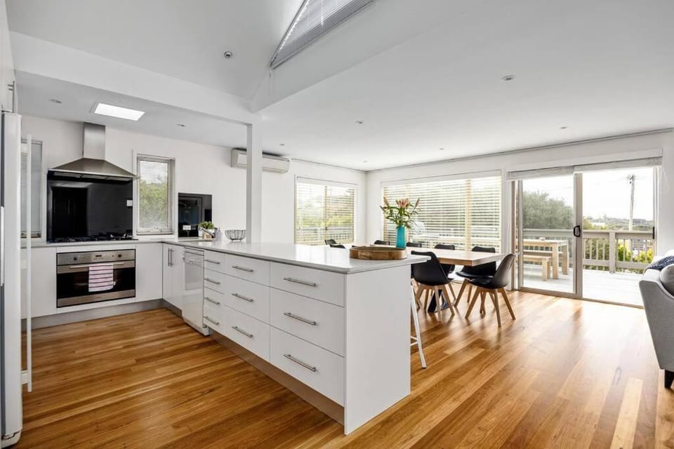 Dana Beach House, Blairgowrie House in Melbourne