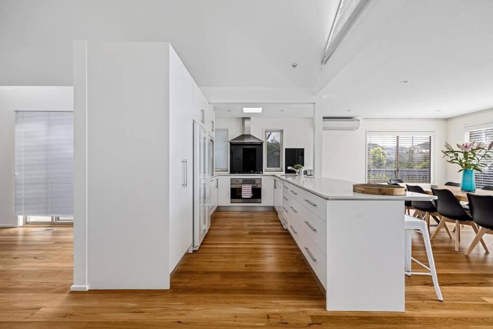Dana Beach House, Blairgowrie House in Melbourne