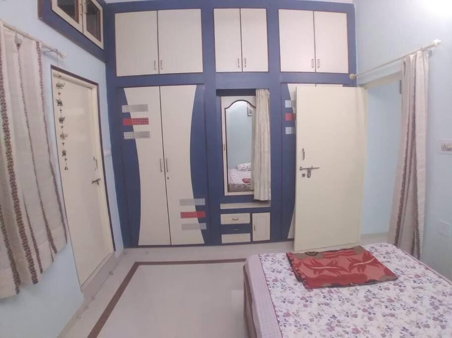 Pearl Homestay Apartment in Udaipur