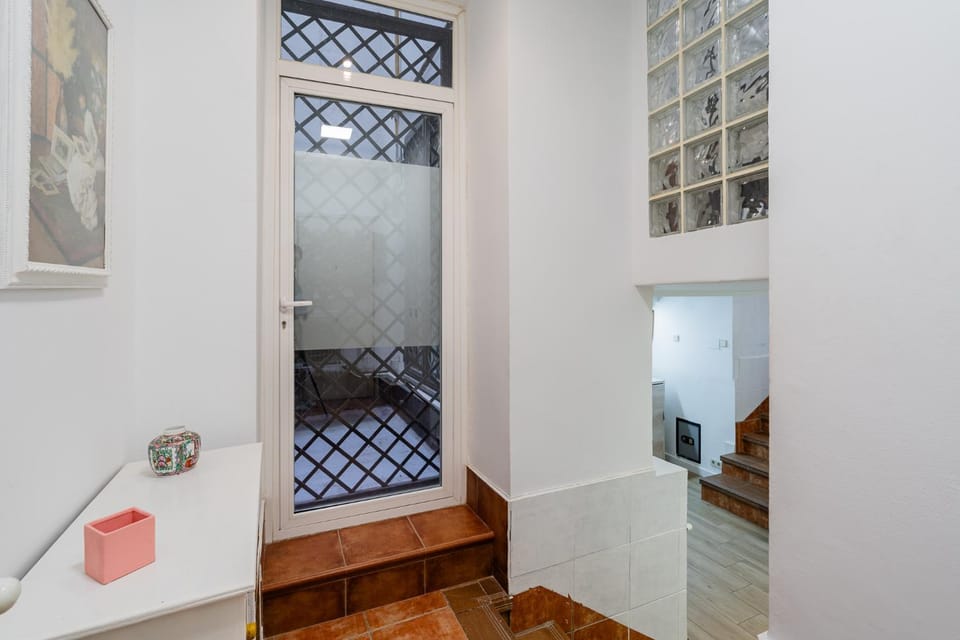 Facade/entrance, Lobby or reception