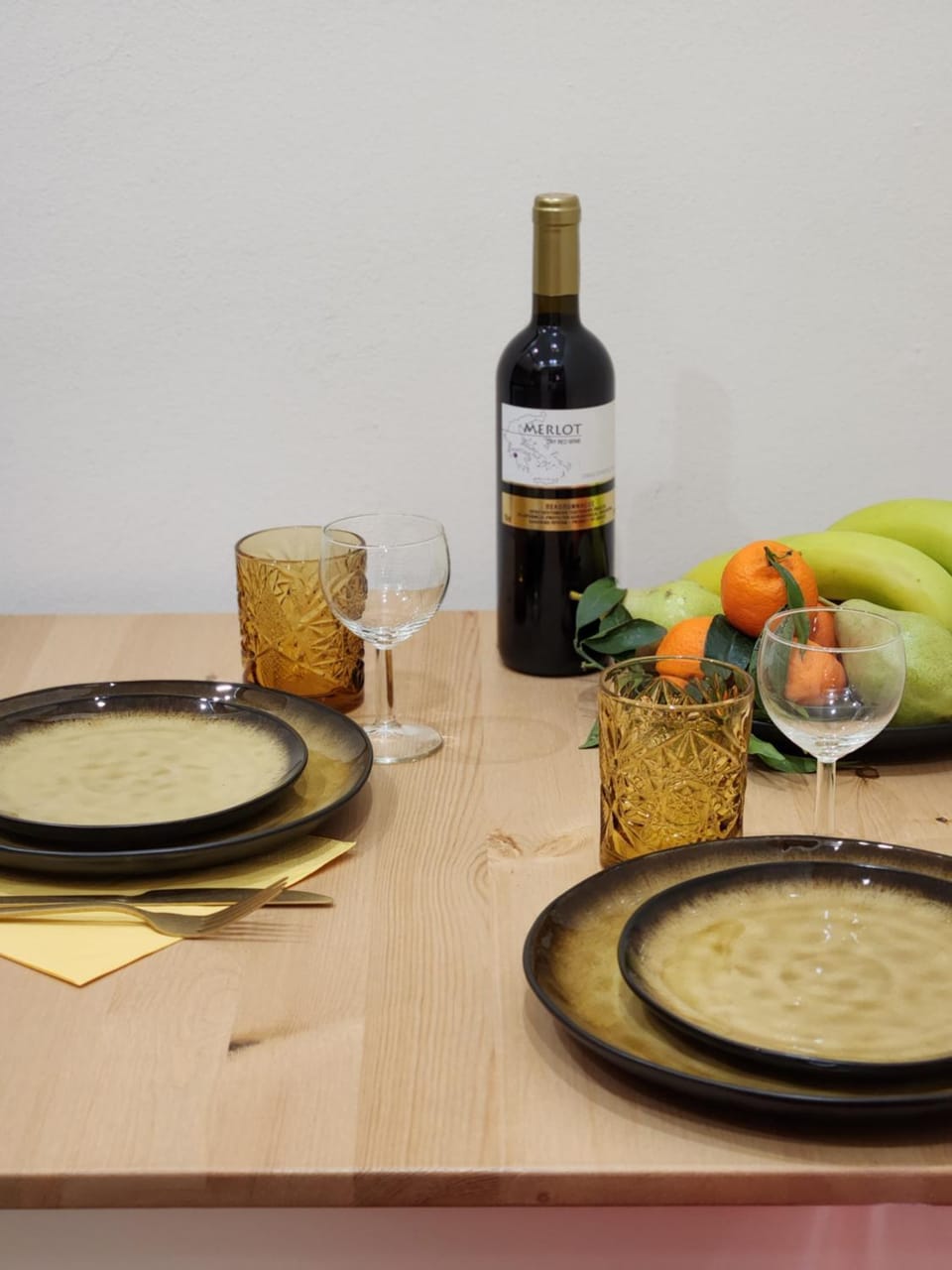 Food and drinks, Dining area, Dinner