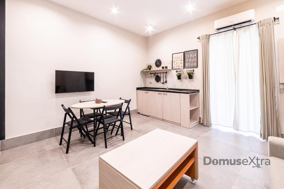 TV and multimedia, Kitchen or kitchenette, Living room, Seating area, Dining area, Evening entertainment, minibar