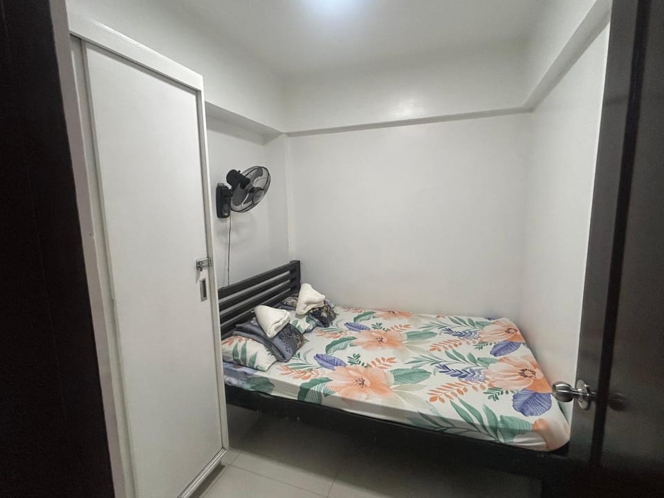 2BR Burnham Hill Condo for 8 -DOT Accredited Apartment hotel in Baguio