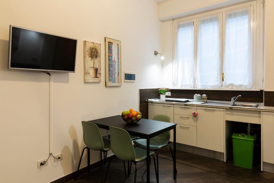 TV and multimedia, Kitchen or kitchenette, Dining area