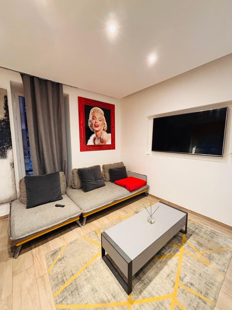 Communal lounge/ TV room, TV and multimedia, Living room, Photo of the whole room, Seating area, Evening entertainment