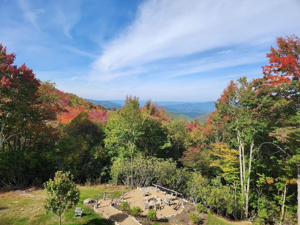 Kikis Hideaway at Eagles Nest House in Beech Mountain