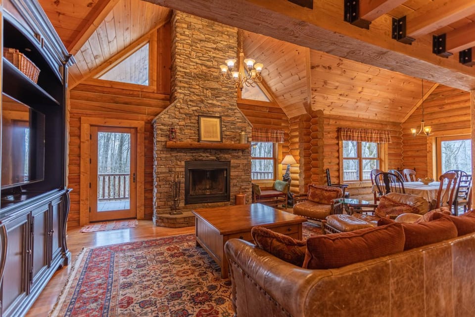 The Feisty Fox House in Sugar Mountain