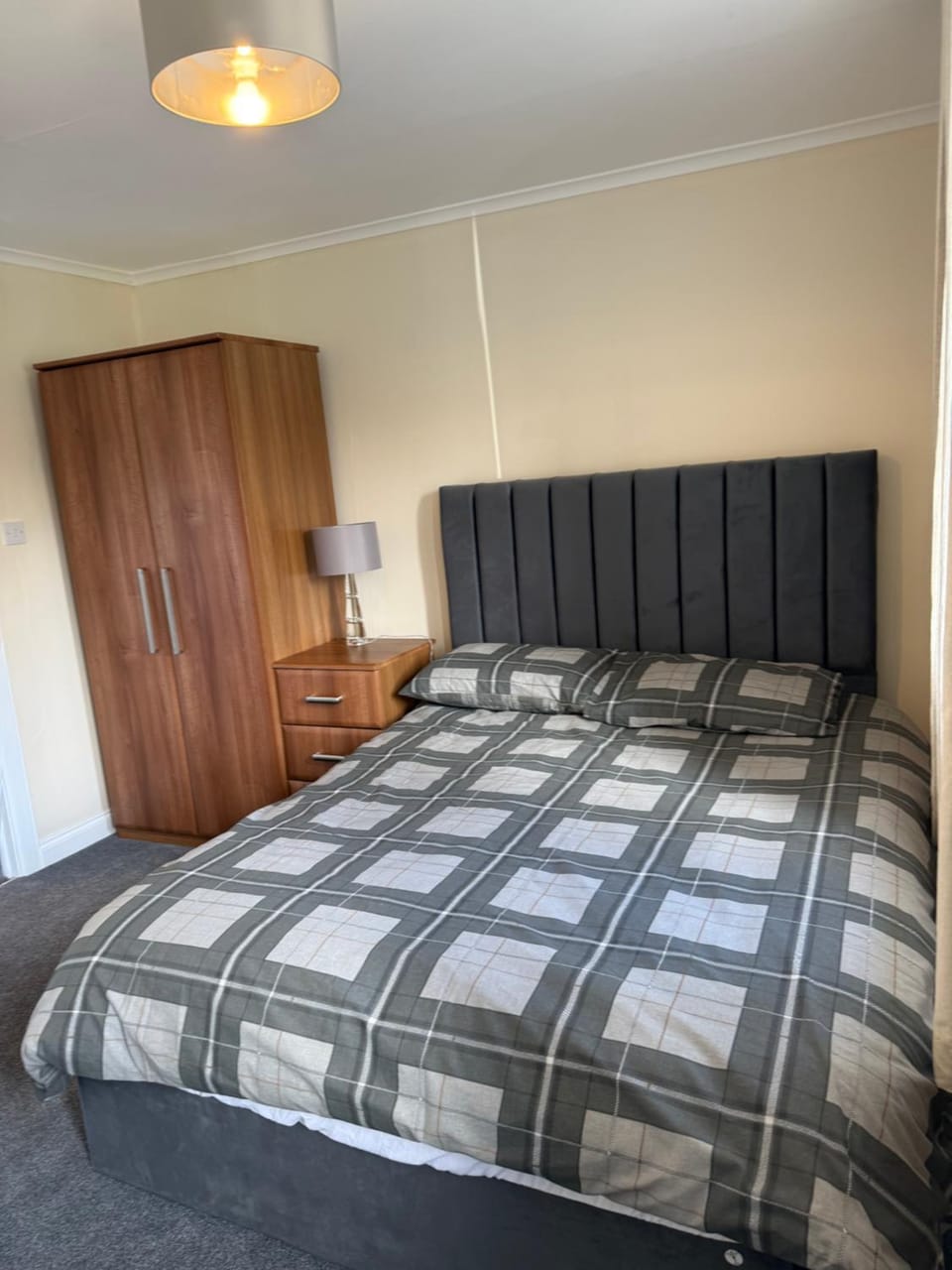 3 bedroom home Kirkcaldy House in Kirkcaldy