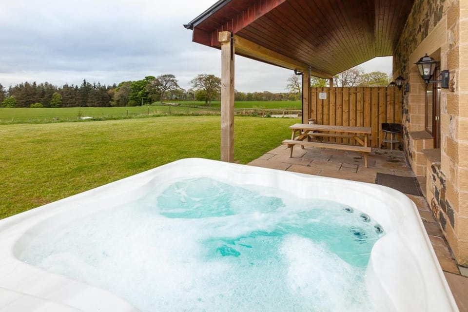 1 Eden at Williamscraig Holiday Cottages Apartment in Scotland