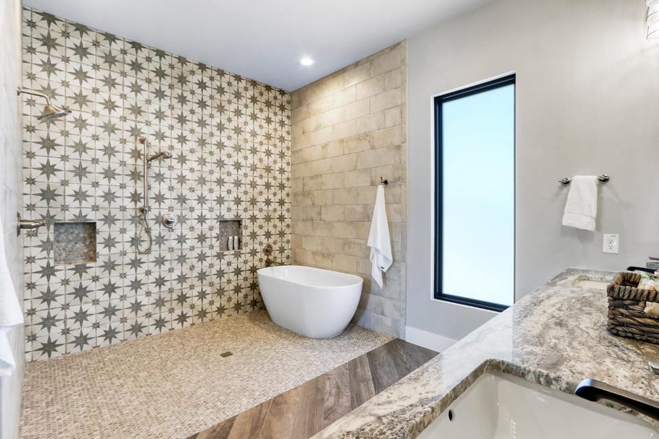 Here Comes the Sun House in Canyon Lake