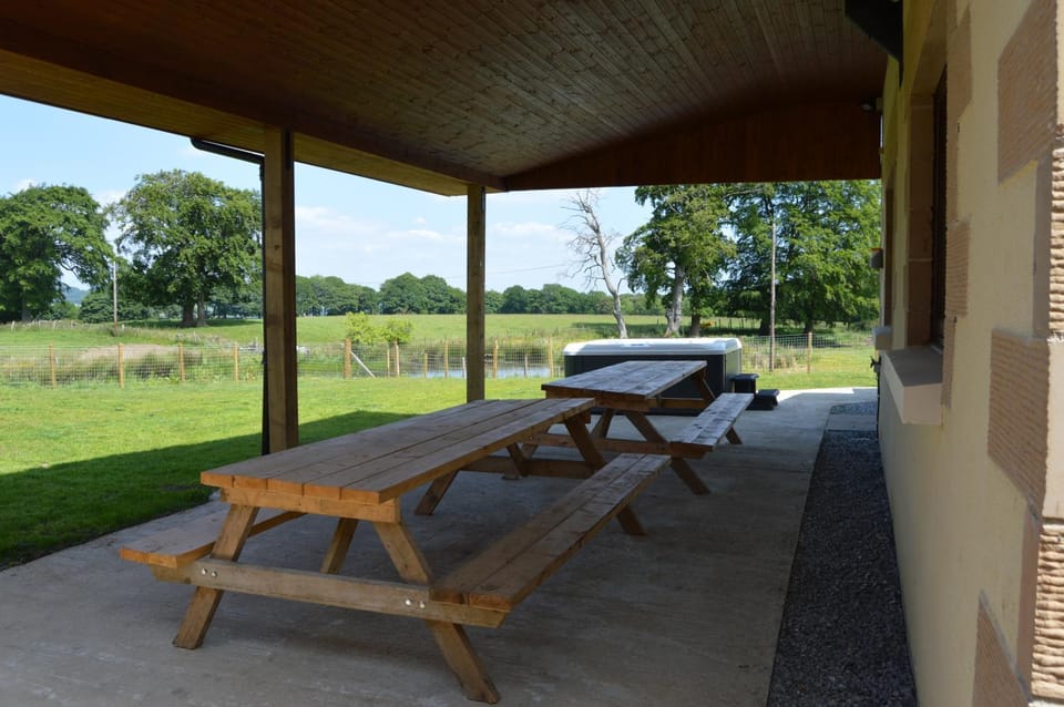 The Farmhouse at Williamscraig Holiday Cottages Apartment in Scotland