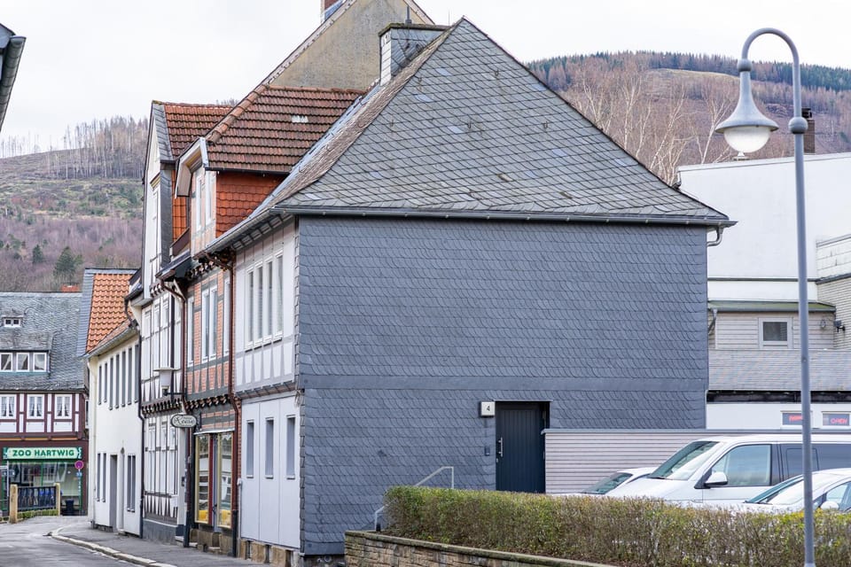 Property building, Street view