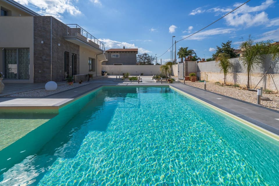 Property building, Swimming pool