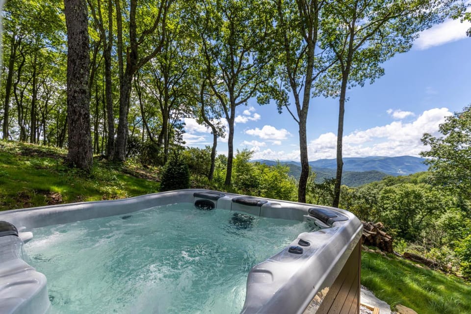 Blue Ridge View at Eagles Nest House in Beech Mountain