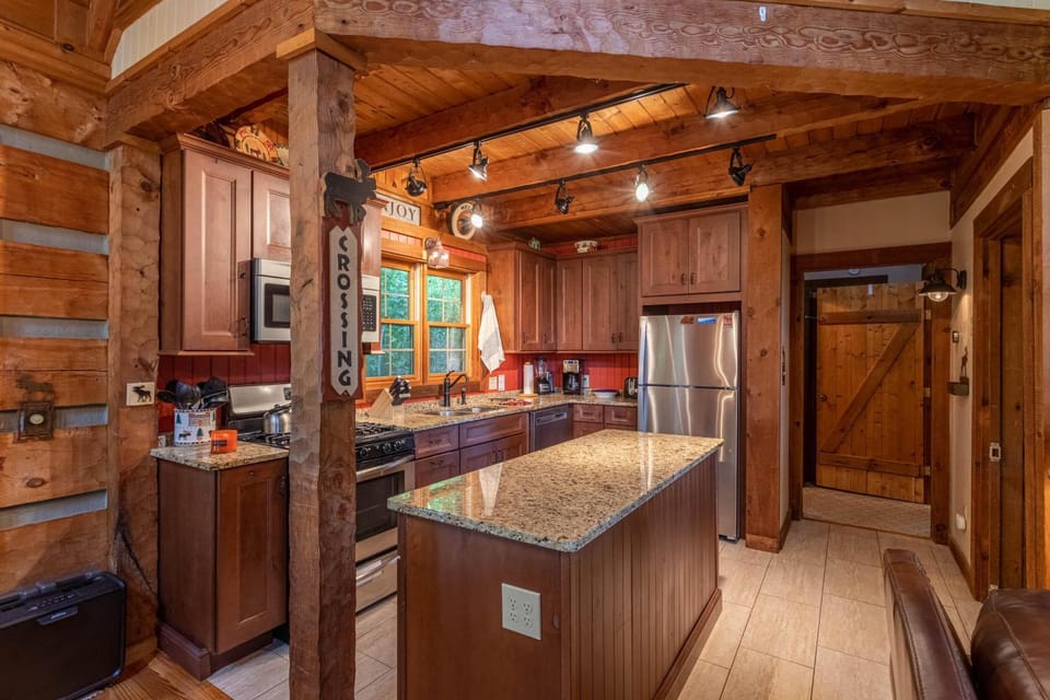 Moose Preserve House in Watauga
