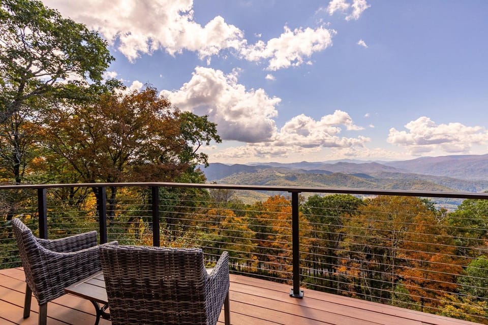 Heavenly Daze at Eagles Nest House in Beech Mountain
