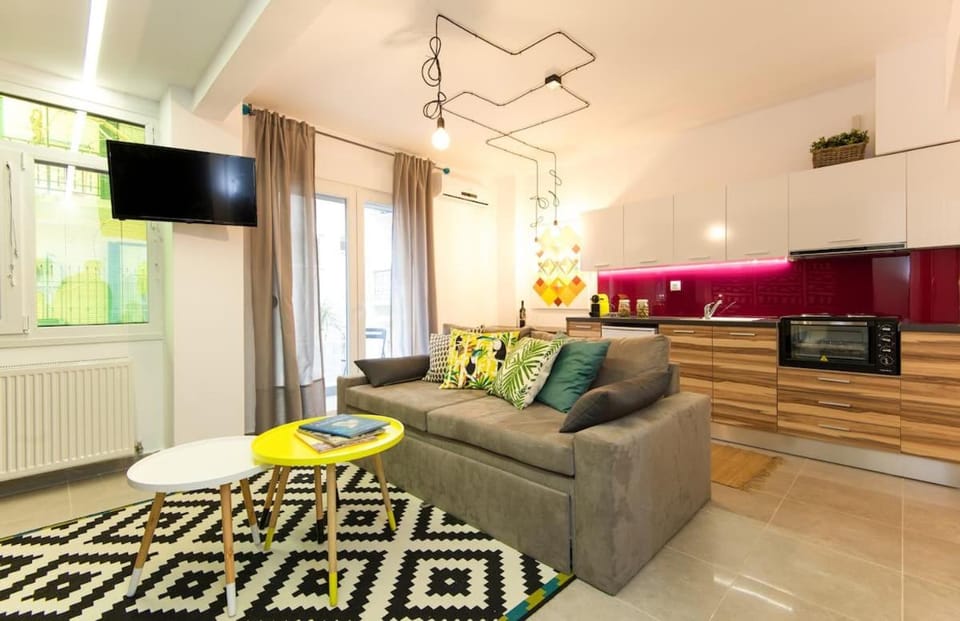 Kitchen or kitchenette, Living room, Seating area