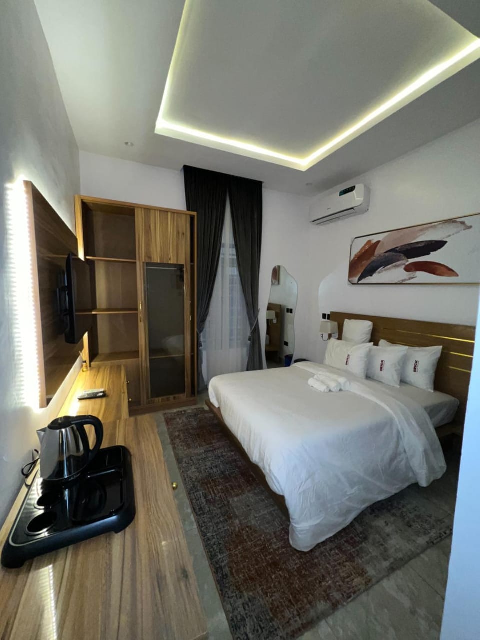 Photo of the whole room
