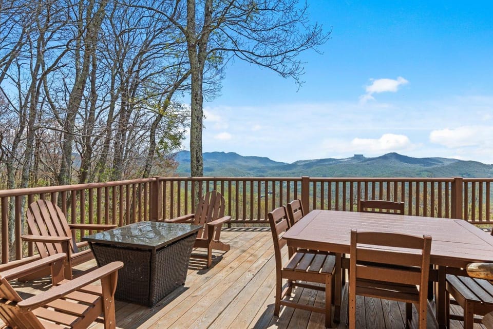 Elk Ridge Lodge House in Watauga