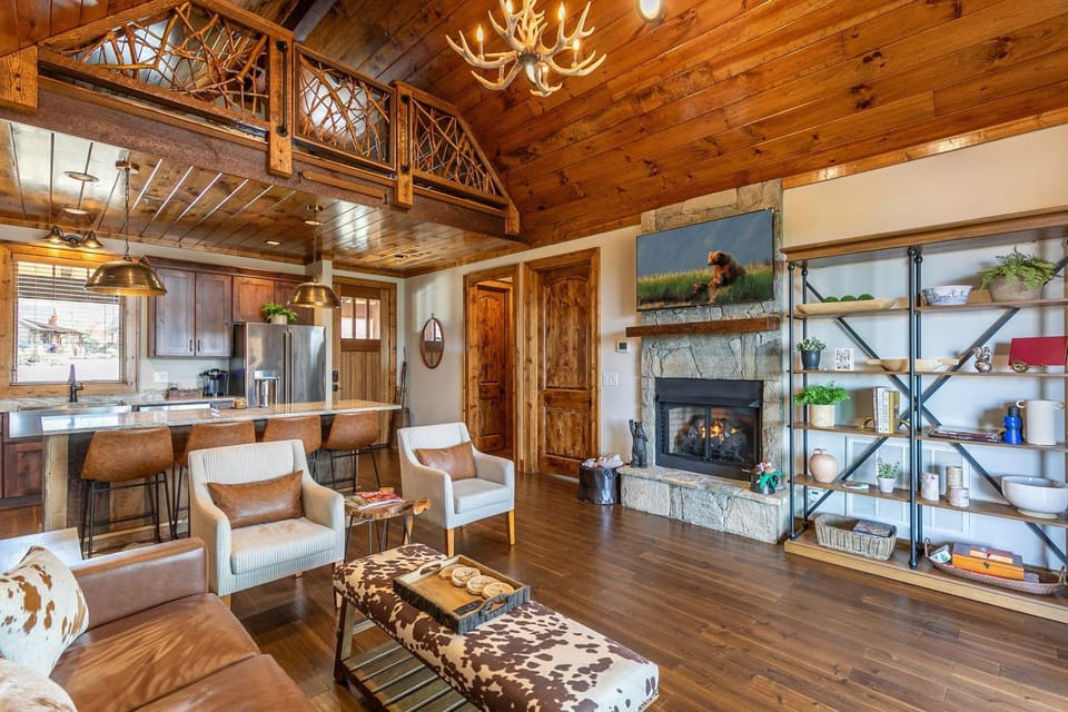 CaBearnet at Eagles Nest House in Beech Mountain