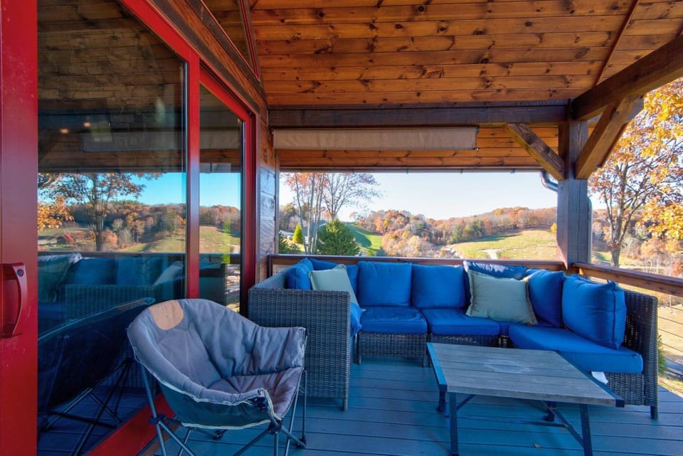 Northern Exposure at Eagles Nest House in Beech Mountain
