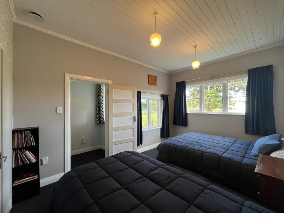 Destination Cliff Top - Cottage and Homestead House in Manawatū-Whanganui, New Zealand